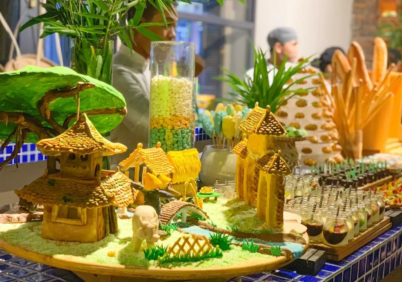 Carinae Hotel Cocobay Danang